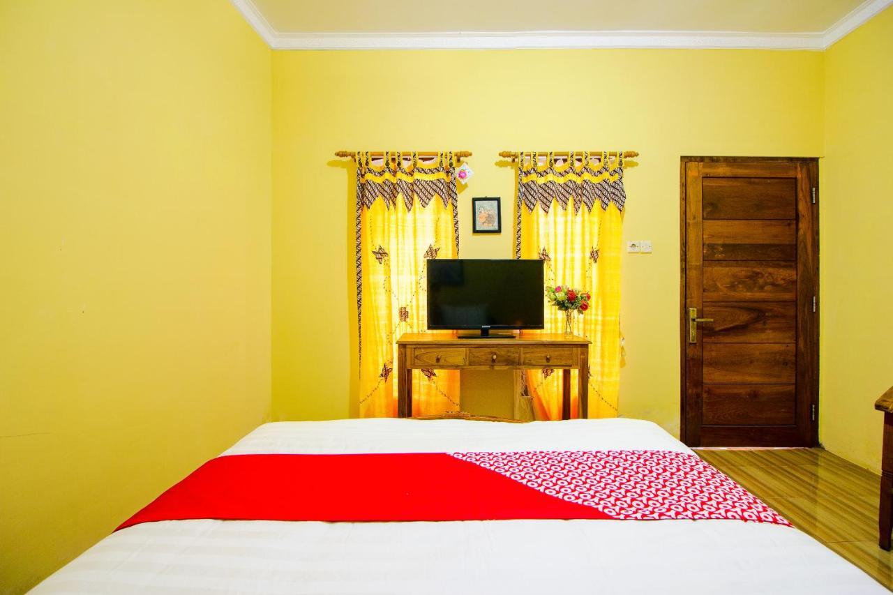 OYO 2047 Opak Village Bed & Breakfast Bantul Bagian luar foto